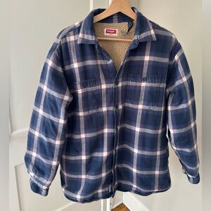 Wrangler Blue and Red Plaid Sherpa-Lined Shirt Jacket Sz Lg